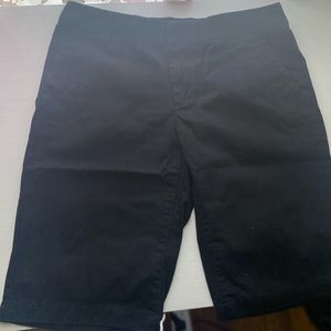 Old Navy black shorts size 4